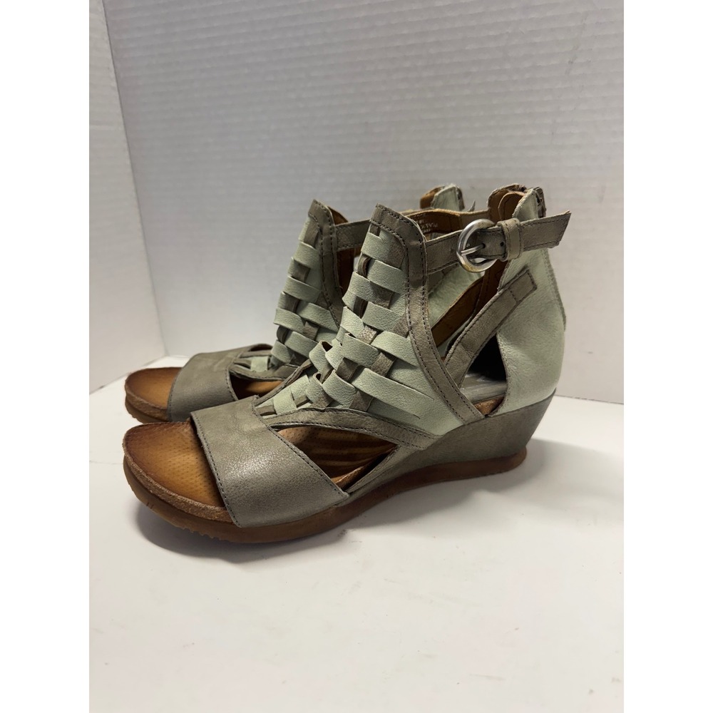 Miz Mooz Sage Green Woven Leather Wedge Gladiator Sandals Size 37 6.5